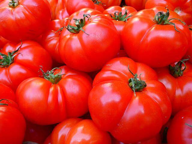 tomatoes on a pile